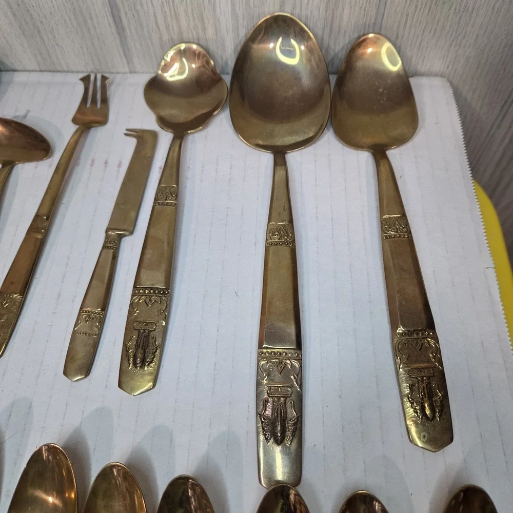 Bronzeware Thai Siam Flatware Set 137 Pieces Elephant Head Thailand Free Ship